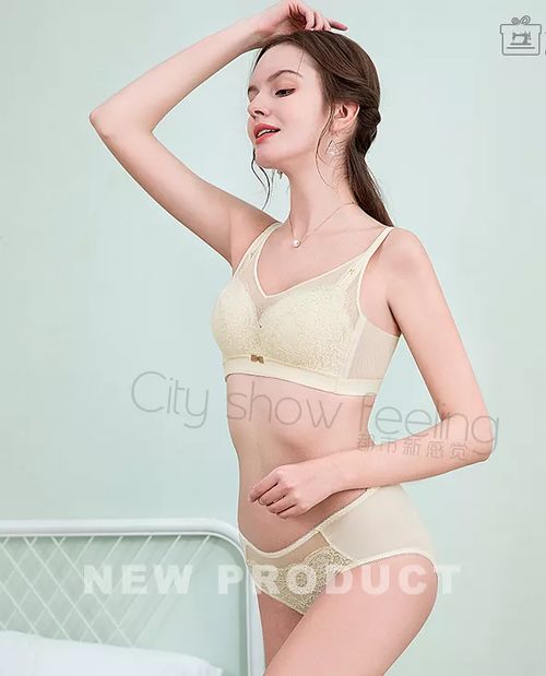 都市新感覺 內(nèi)衣寫真的隱秘與性感表達(dá)